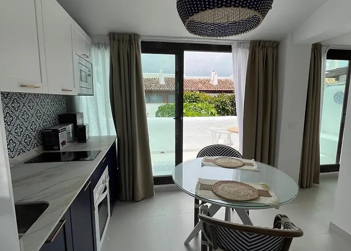 - Playa - Situada Muy Cerca Del Mar Jo10 Estepona